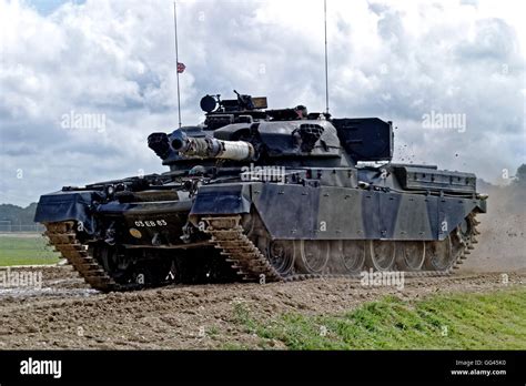 Britischer Armee Kampfpanzer Fotos Und Bildmaterial In Hoher