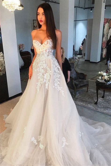 Princess A Line Sweetheart Tulle Lace Applique Ivory Wedding Dress