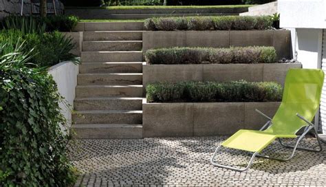 Mauern treppen garten from garten hanglage gestaltung bilder wildflower flower garden designs im rahmen von wildblumengärten. Natursteine Gestaltung Images - Frompo