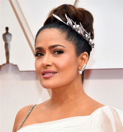 tiaramania tiara alert salma hayek wore the tiara mania