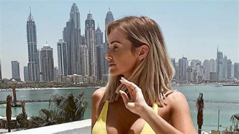 Love Islands Laura Anderson Sizzles In Skimpy Yellow Bikini For Dubai