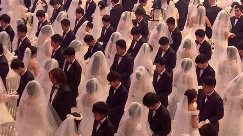 Thousands Marry In Mass Unification Church Wedding Youtube