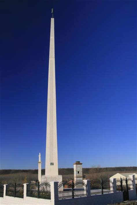 #ahora #obelisco el #poloobrero, se concentra en plaza de la república, el #metrobus cortado. Obelisco - Pino del Rio | Monumento