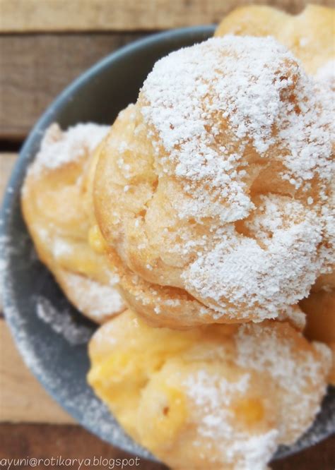 Buat cara ni cream puff jadi gebu dan montok. RESEPI CREAM PUFF WITH CUSTARD FILLING ~ SO CREAMY ...
