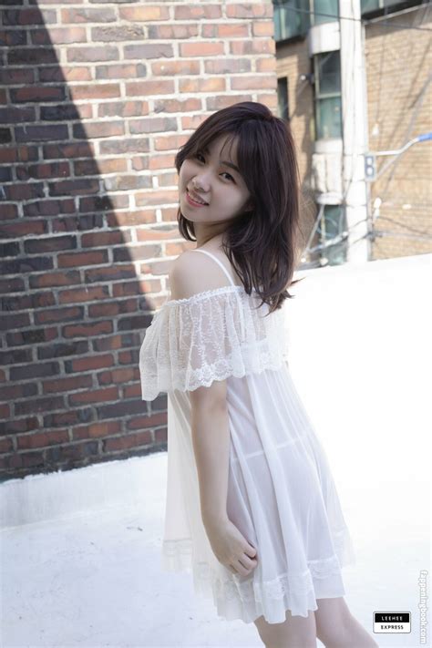 Leehee Express Nude The Fappening Photo FappeningBook
