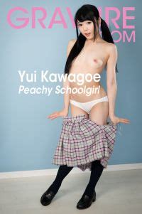GRAVURE COM Yui Kawagoe 川越ゆい Peachy Schoolgirl