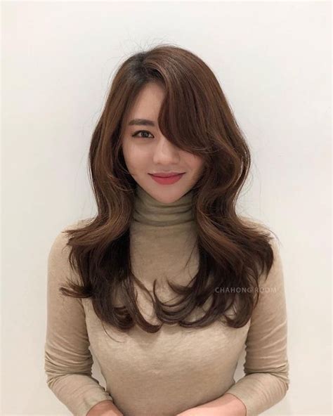 Maybe you would like to learn more about one of these? Trendy Korean Long Hairstyle 2020 For Women in 2020 | Long ...