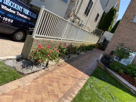 Chorbie offers a comprehensive pest control program. Staten Island Landscaper Gallery - Staten Island Lawn Care