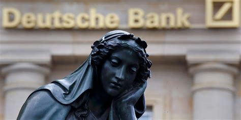 Deutsche Bank Stock Slumps Headquarters Raided In Panama Papers Probe