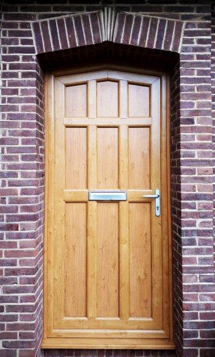 Solidor one of the premier names in composite door manufacture have been working with universal arches one of the premier names in building plastics and profiling bending for some time in order to supply arched combination frames, which take standard shaped door slabs. Gothic Style Golden Oak Door - Composite Doors, Arched ...