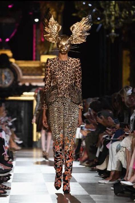 Models Present Animal Inspired Looks At Paris Fashion Week Fashion
