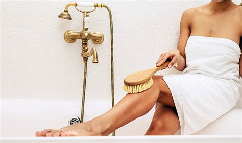 What Is Dry Brushing And Reasons Why Your Skin Will Thank You For