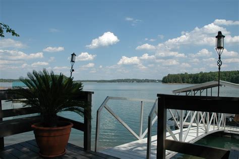 Including lake keowee waterfront homes, lake hartwell waterfront homes, lake jocassee homes, the reserve at lake keowee, cliff's lake keowee property, condos, townhomes, land, and foreclosure properties for sale on lake hartwell, lake keowee and all other area lakes in south carolina and georgia Lake Keowee Real Estate, Lake Keowee Realtor, Lake Keowee ...