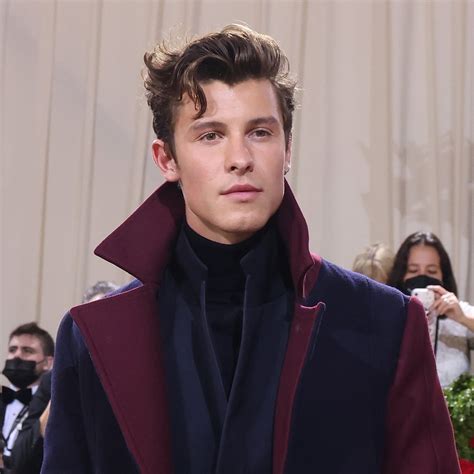 Shawn Mendes Welcomes 2023 With A Buzz Cut Popsugar Australia