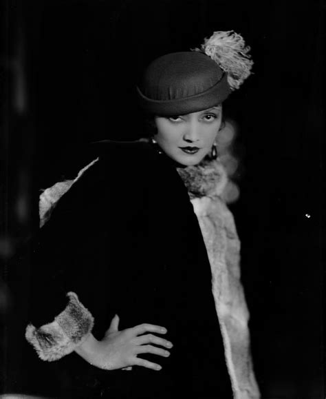 Katharine Cornell The Age Of Innocence Vintage Fashion Evolution Of