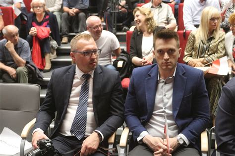 Spotkanie z premierem M Morawieckim w Ostrołęce zdjęcie eOstroleka pl