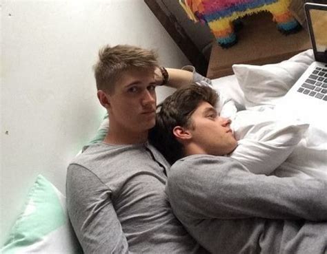 Gay Aesthetic Couple Aesthetic Cute Gay Couples Couples In Love Cute Love Cute Guys Tumblr