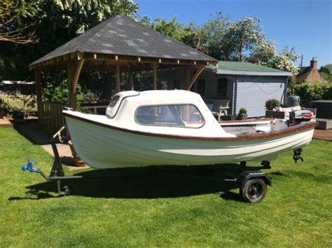 125 Ft Fishing Boat Day Boat With Cuddy And Outboard For Sale From