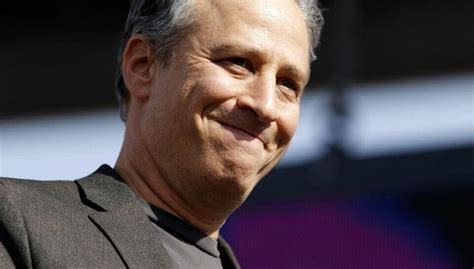 Se Jon Stewarts R Rende Sidste Farvel I The Daily Show Bt Viralt