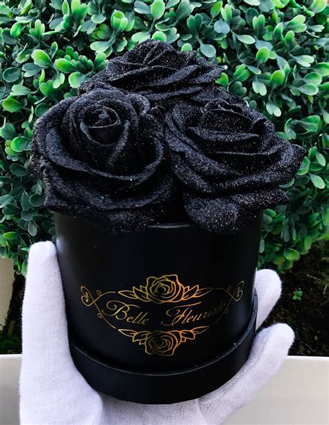 Belle Fleuriste Black Glitter Roses Black Box 3 Roses Bellefleuristeuk