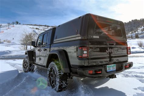 2020 jeep gladiator rendered with all sorts of bed toppers. (2020+) Jeep Gladiator Cap/Canopy | RLD Design USA
