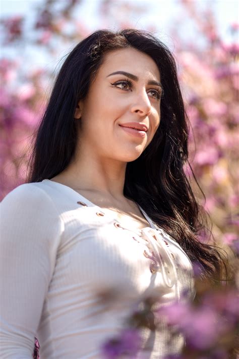 Meet Single Persian Women And Men In Blackhawk California Love Expands