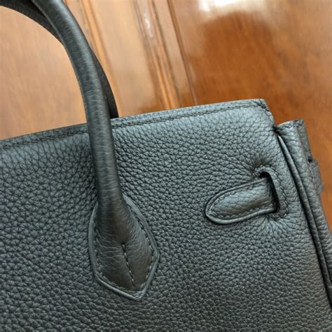 1;25 w x 19 h x 13 d cm;includes clochette, lock, keys, felt protector, leather card, rain protector, small dustbag, dustbag and box. Hermes Birkin Bag 25 Black Togo Silver Hardware - HoooGoods