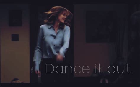 Greys Anatomy Season 13 Meredith Grey Dances It Out Greysanatomy Abc