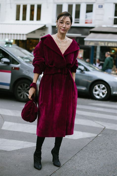 11 Ways To Wear Velvet Without Looking Like Your Nans Curtains Velvet Dresses Outfit How To