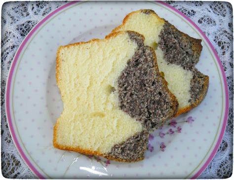 Heutzutage muss alles immer schneller gehen. Schneller-Rührkuchen-Mohn-Joghurt-Kuchen-aus dem Thermomix ...