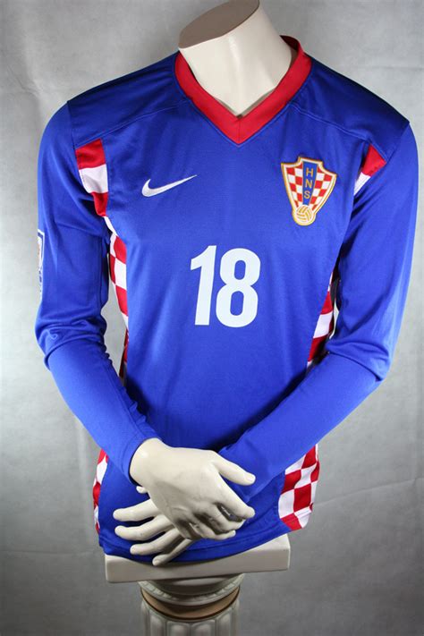 April 2021 von der vater. Nike Kroatien Trikot 18 Ivica Olic WM Quali 2010 Langarm ...