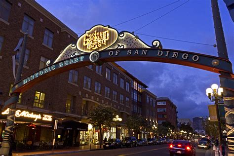 Gaslamp Quarter Neon San Diego Ca Neon Signs On