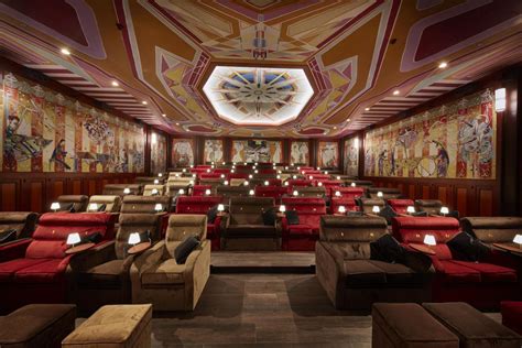 Tuschinski theater is the oldest cinema in amsterdam and a extraordinary architectural display for anyone who has interest in historical buildings and architecture. Tuschinski - RAPPANGE & PARTNERS
