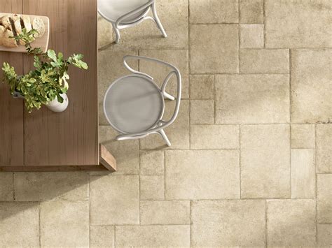 Terre toscane is the porcelain stoneware tile collection inspired by the timeless beauty of natural stone. Elios Castle Stone - Italian Porcelain Tile