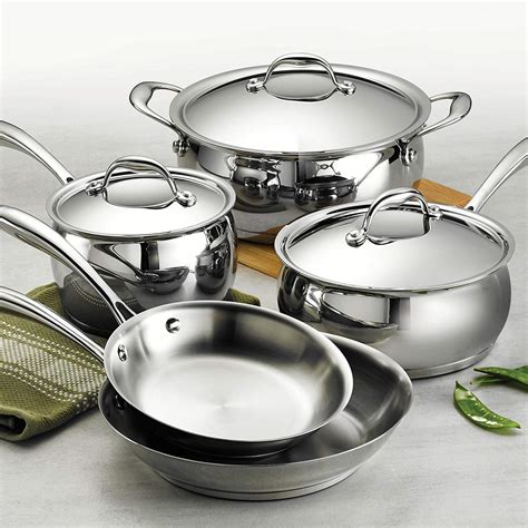 Stainless steel cookware is robust, resistant to scratches and doesn't dent as quickly as other types of cookware. Things You Should Know about Stainless Steel Cookware