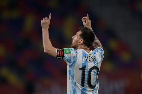 Lionel Messi Scores As Argentina Draw Against Chile In World Cup Qualifiers Barca Blaugranes