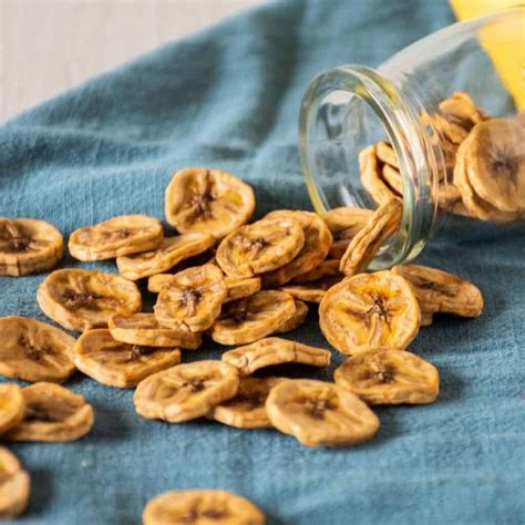 How To Make Dried Bananas Being Nutritious