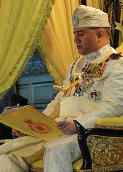 Tengku anis tengku abdul hamid bekas isteri : About : HRH Sultan of Kelantan
