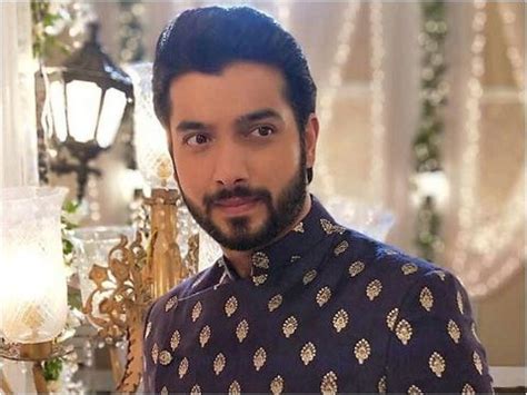 Divyanka tripathi gets emotional remembering her relationship with sharad malhotra. Sharad Malhotra Biography, Age, Height, Weight, Secrets ...