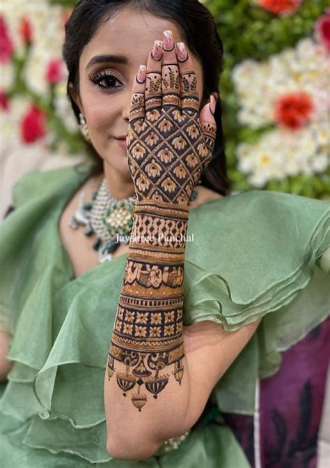 Full 4K Collection Of Over 999 Amazing Hand Mehndi Design Images