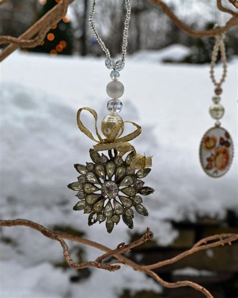 Turn Old Jewelry Into Christmas Tree Ornaments Diynetwork