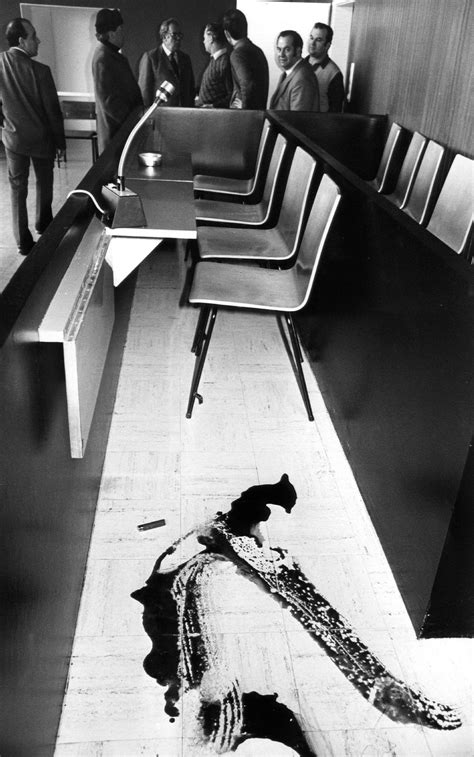 Marianne bachmeier 3 june 1950 in sarstedt 17 september 1996 in lbeck became famous in germany after she shot the alleged murderer of her daughter anna b. Tatort Gericht - DER SPIEGEL