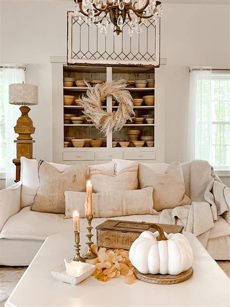 Quick Neutral Fall Coffee Table Decor Deb And Danelle