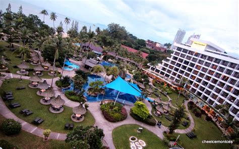 The coconut palms stand tall on the batu feringgi beach with their lush, evergreen leaves perfectly complementing the cerulean blue of the. Cheekiemonkies: Singapore Parenting & Lifestyle Blog ...