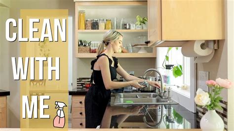 STAY AT HOME MOM CLEANING ROUTINE 2019 | BEST NATURAL PRODUCTS I USE