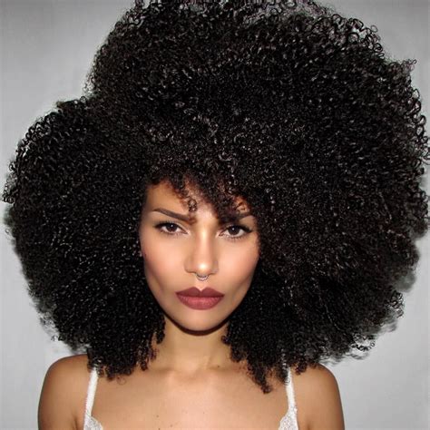 👸🏾 love her texture inspo 🙌🏾 kinkyhair naturalkinky kinkyhairstyles curlscurls curly hair