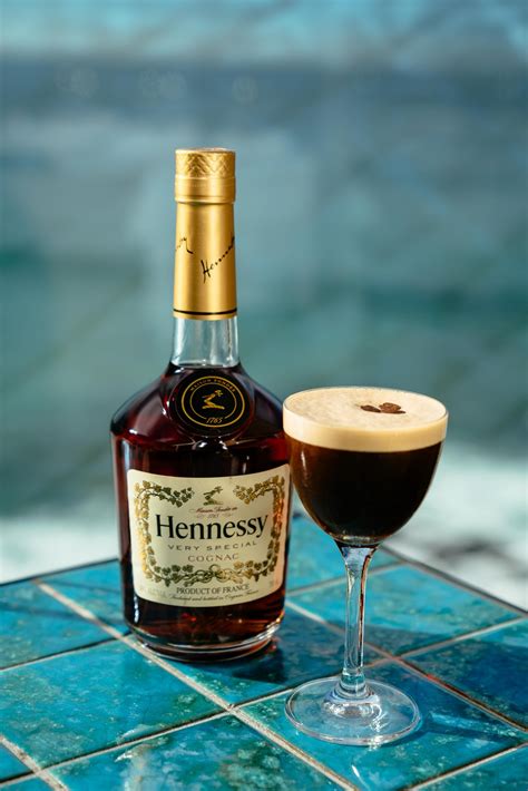 Level Up This Summer With Hennessy Elevate Your Favourite Mix With A Hennessy Twist