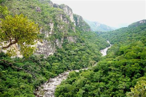 Goiás) is a state in central west brazil. Alto Paraíso de Goiás - GO - Guia do Turismo Brasil