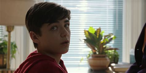Shazam Director Billy Batson Is Looking For His Mother