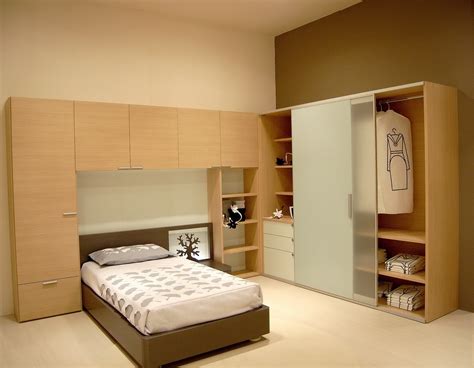 15 Modern Bedroom Wardrobe Design Ideas